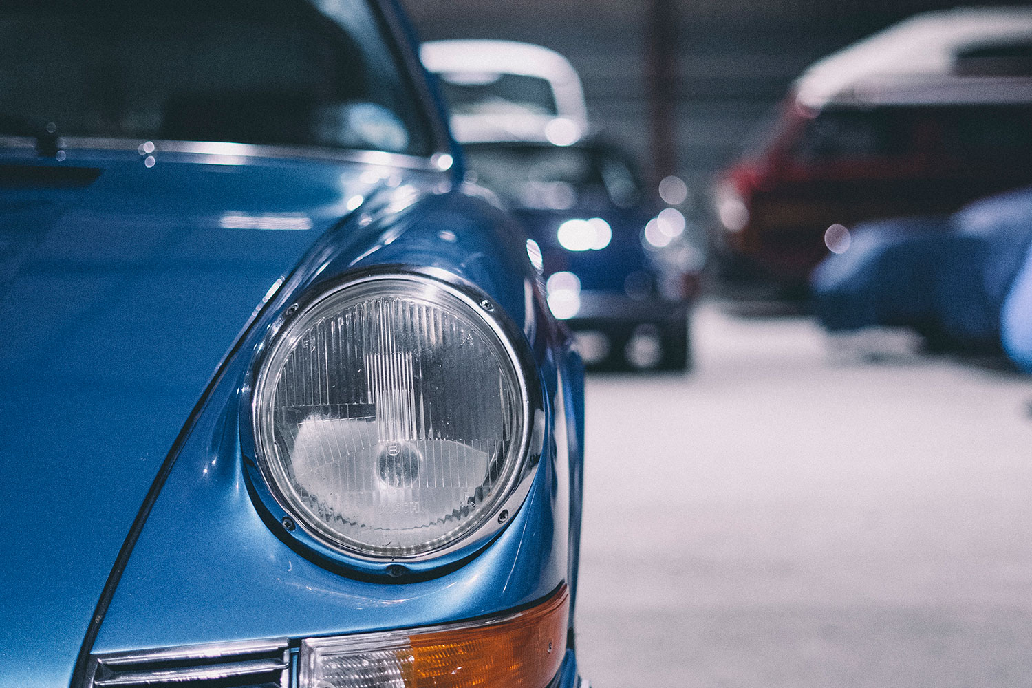 The Blue Pearl - chrome headlight surround - 1972 Porsche 911T